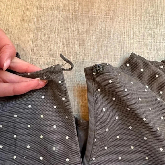 GAP dress in a charcoal tulle with silver metallic dots throughout. Size 3T - Picture 4 of 4